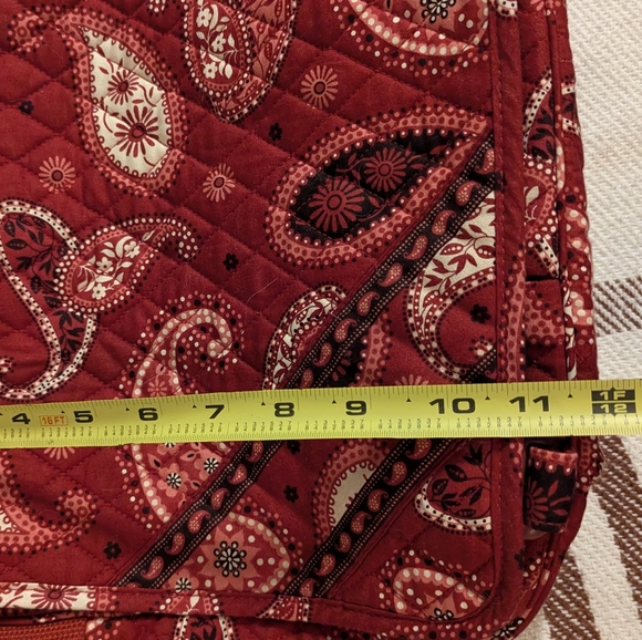 Vera Bradley MESA RED messenger bag - Picture 14 of 14